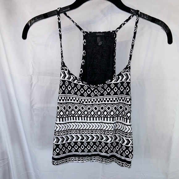 Forever 21 Tank Top Thin Strap Cropped Aztec Geometric Print U-Neck Pull On Top - Picture 2 of 9